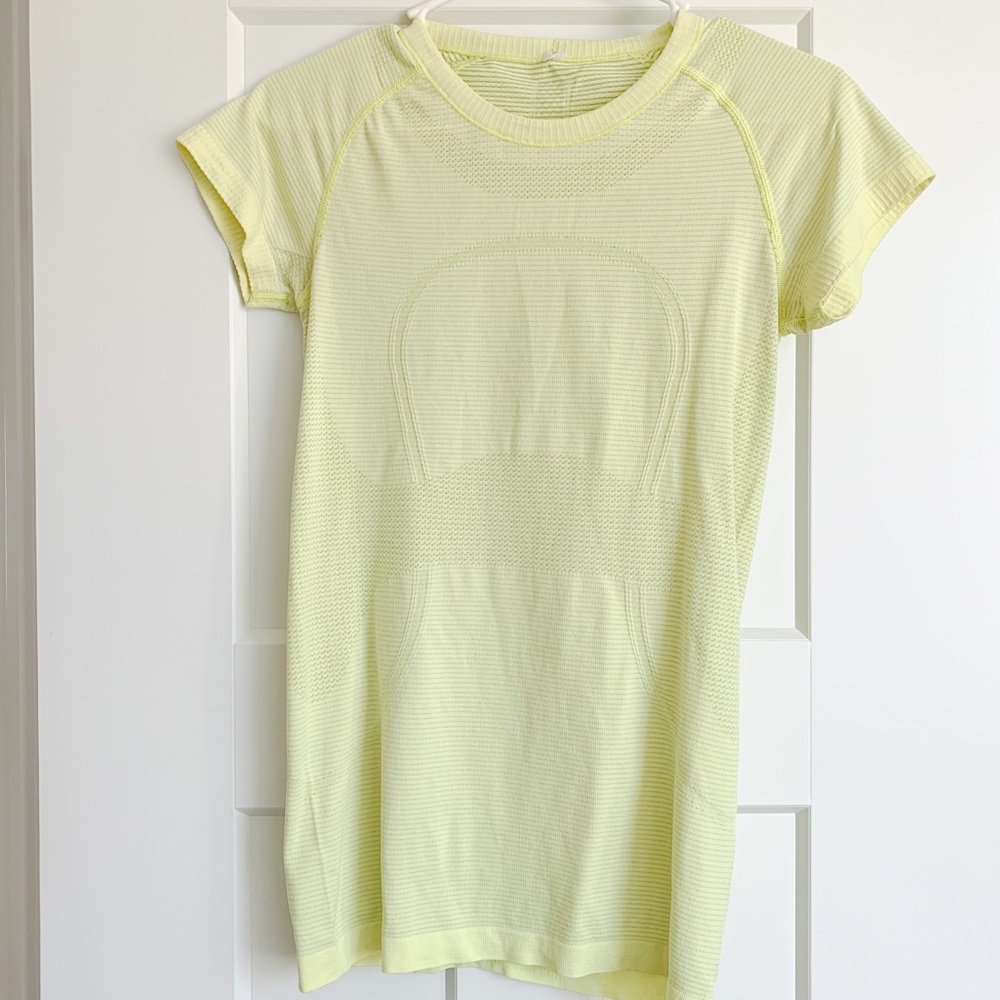 Lululemon Swiftly short sleeve shirt